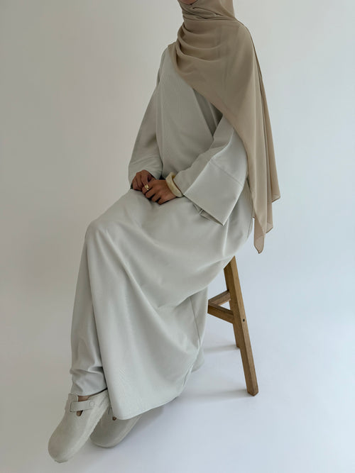 Beige stripes abayah