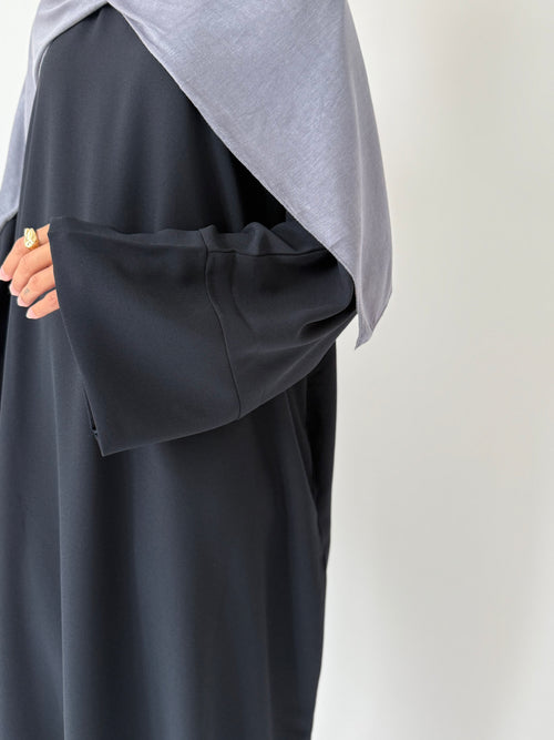 Spring basics: Midnight Abayah