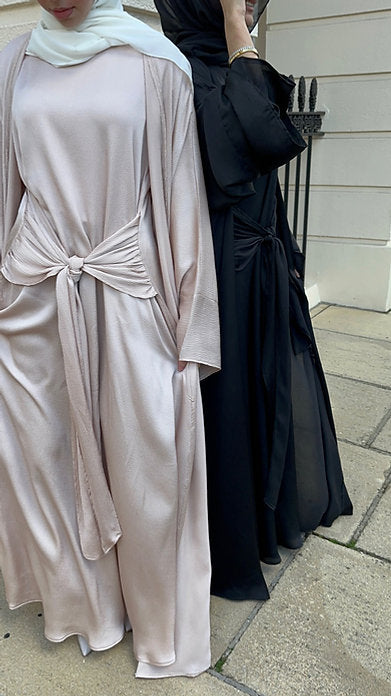 Zaina satin abayah: Blush