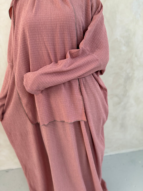 Rose prayer garment