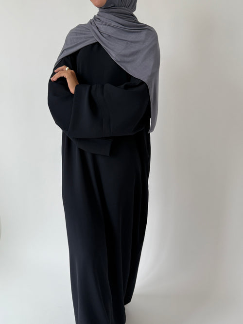 Spring basics: Midnight Abayah