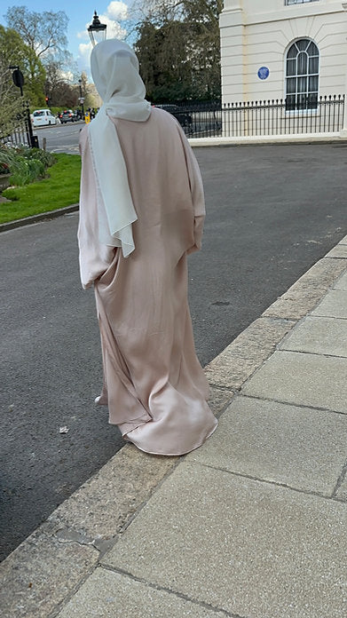 Zaina satin abayah: Blush
