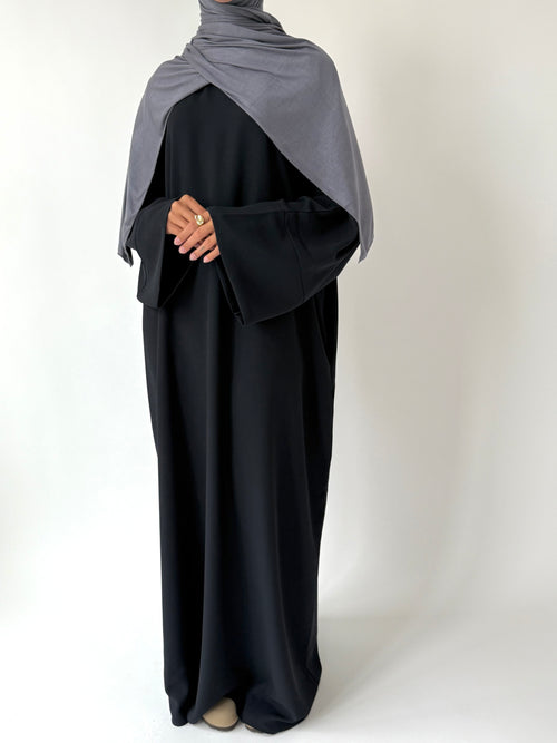 Spring basics: Midnight Abayah