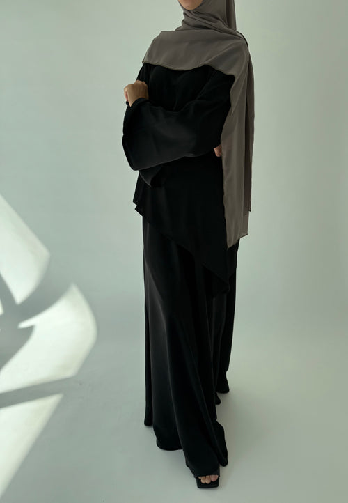 Asymmetrical 2-piece set: Black