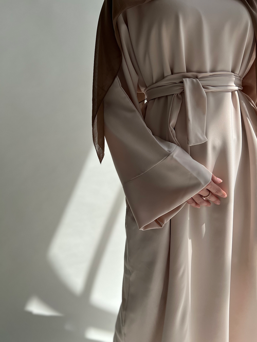 Waterfall beige abayah