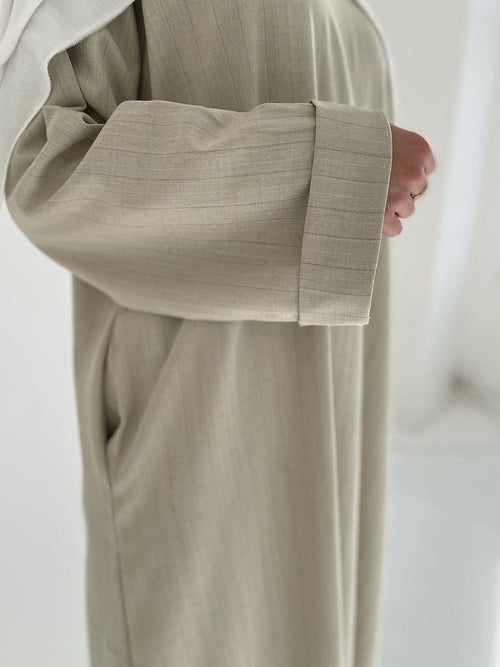 Cream pinstriped abayah