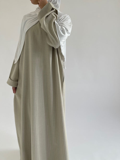 Cream pinstriped abayah