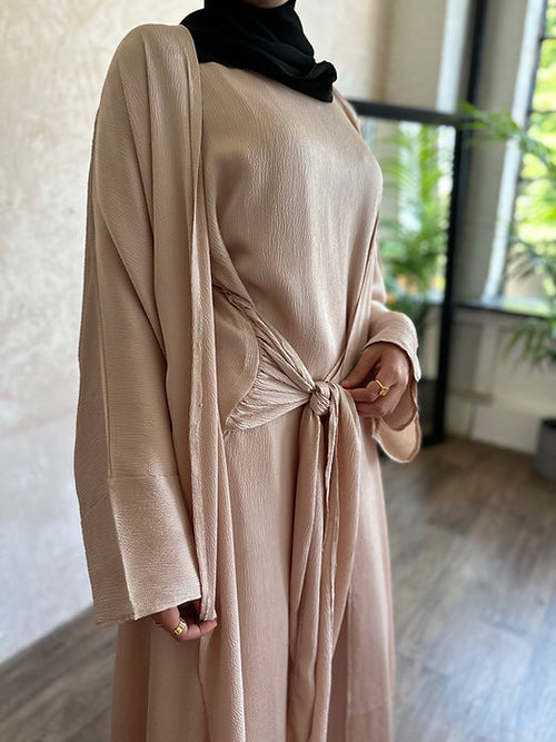 Zaina satin abayah: Blush