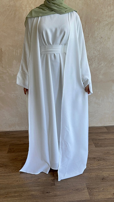 White textured slit-sleeve abayah