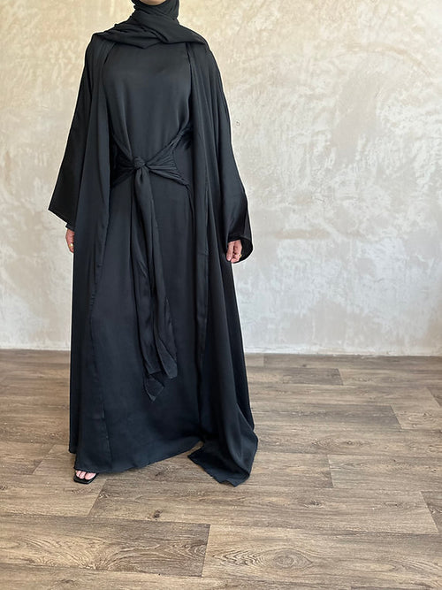 Zaina satin abayah: Black