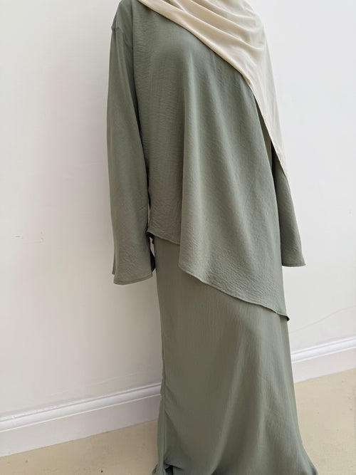Asymmetrical linen-look skirt set: Pistachio
