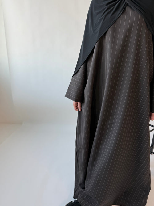 Oak Brown Stripe abayah