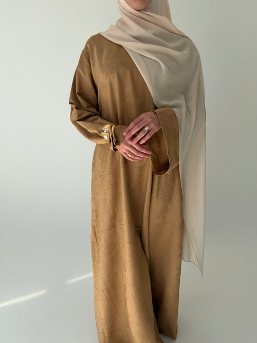 Sahar embossed abayah