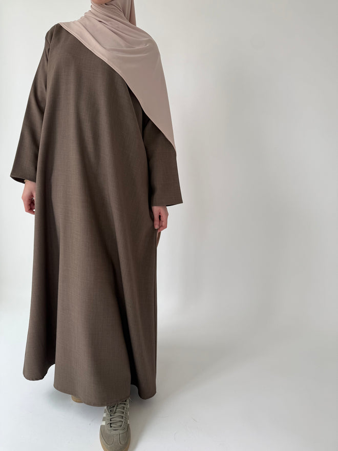 Almond narrow sleeve abayah