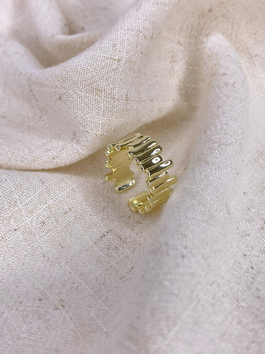 Rocky Gold Ring