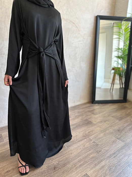 Zaina satin ruched dress: Black