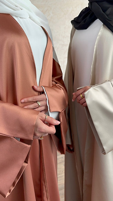 Burnt copper slit sleeve abayah