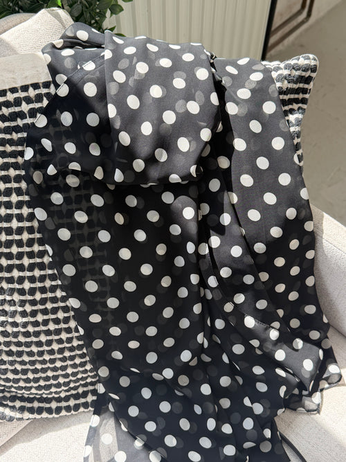 Polka dot chiffon hijaab