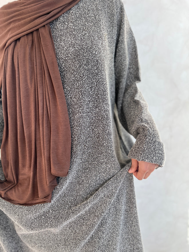 Maya Winter Brown abayah