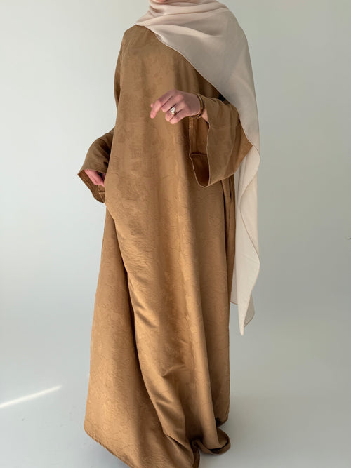 Sahar embossed abayah