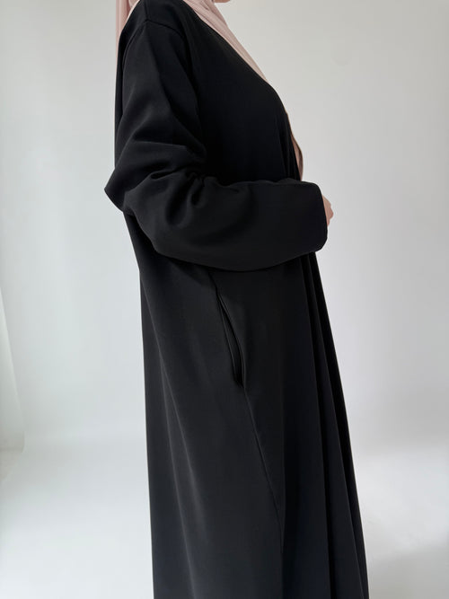 Black narrow sleeve abayah