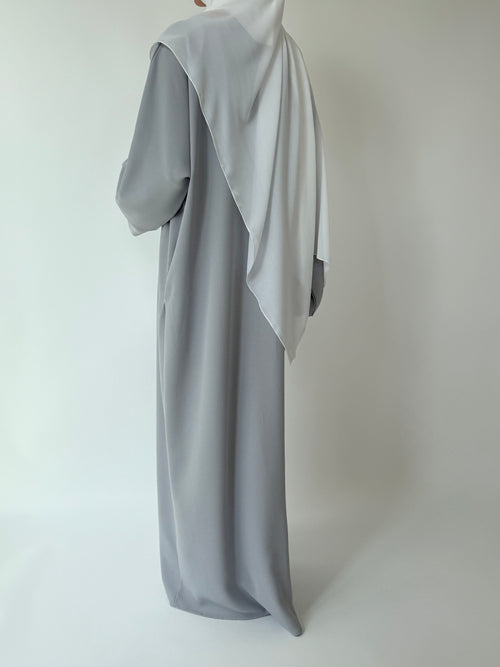 Spring basics: Dove grey Abayah