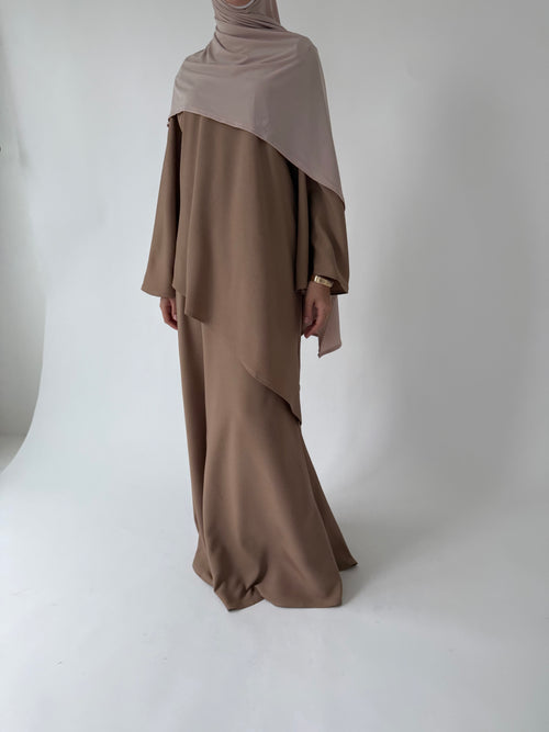Asymmetrical skirt set: Sand