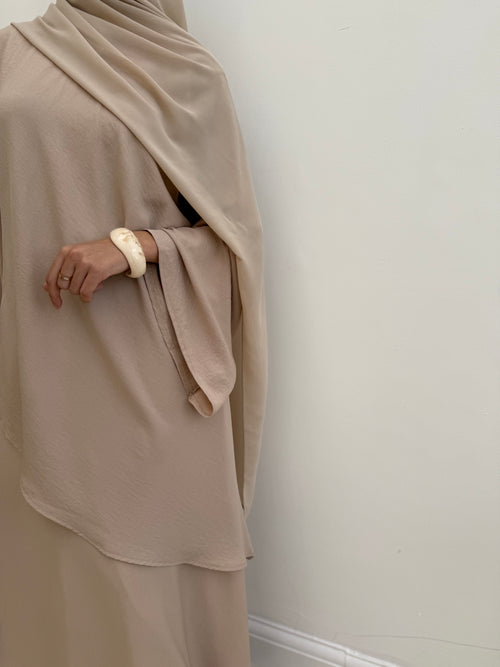Asymmetrical linen-look skirt set: Nude