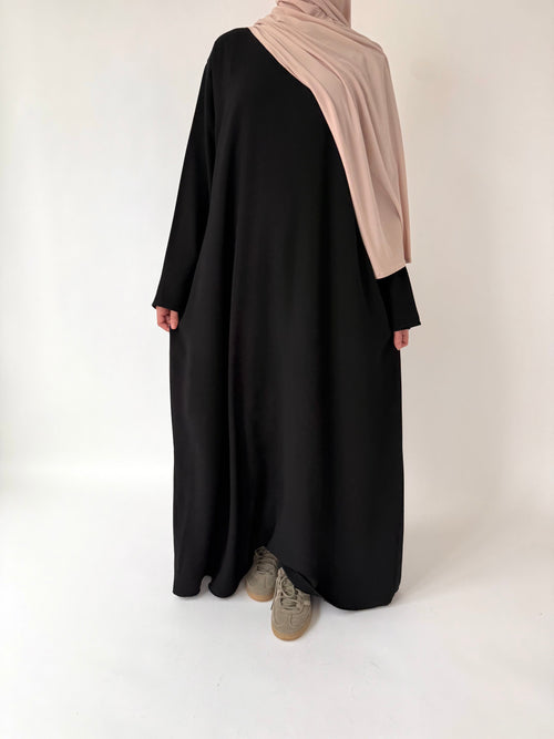 Black narrow sleeve abayah