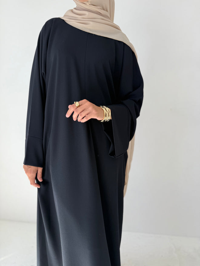 Spring basics: Midnight Abayah ZIP