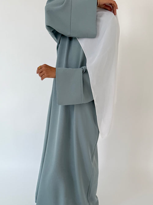 Spring basics: Marine blue Abayah