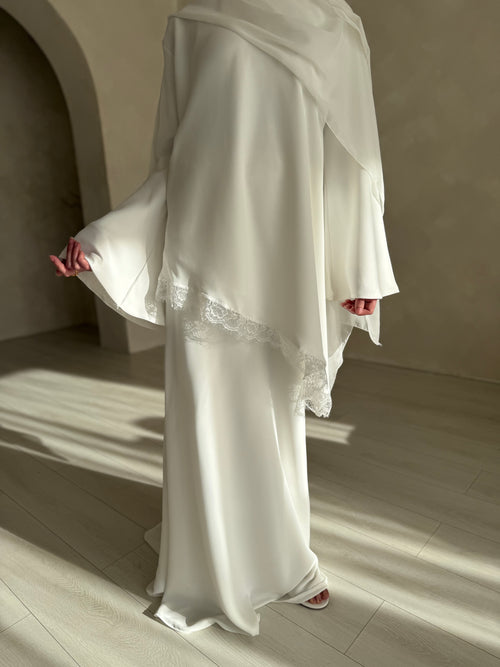 White-swan Lace Asymmetrical set
