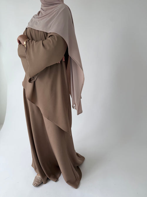 Asymmetrical skirt set: Sand