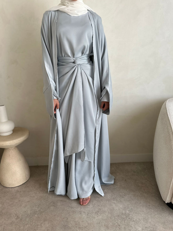 ZAHRA open abayah: Dove blue