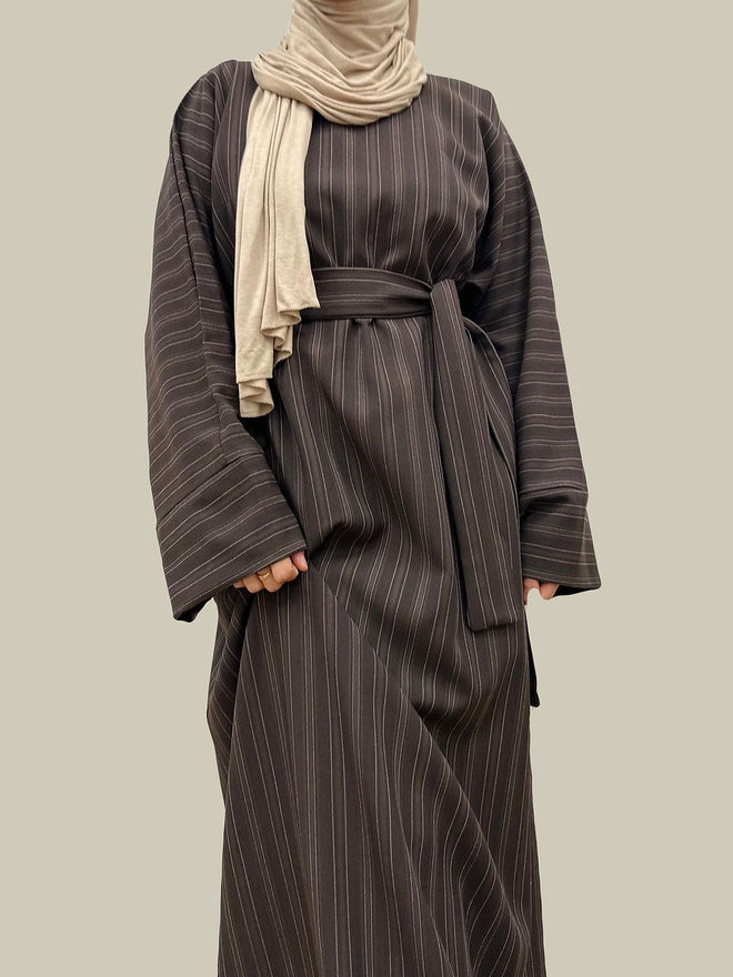 Walnut abayah (2.0)
