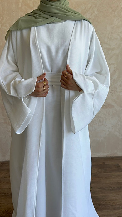 White textured slit-sleeve abayah