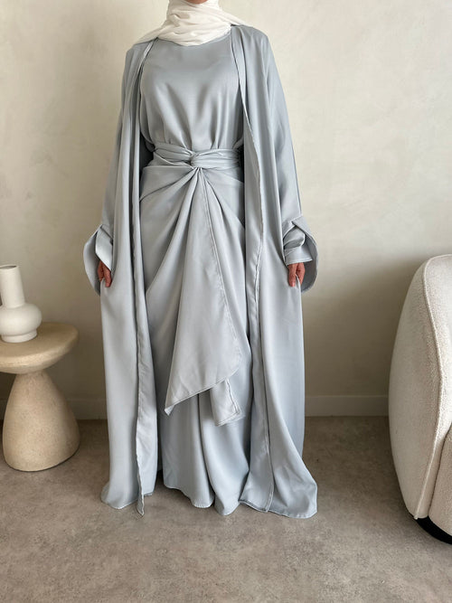ZAHRA open abayah: Dove blue