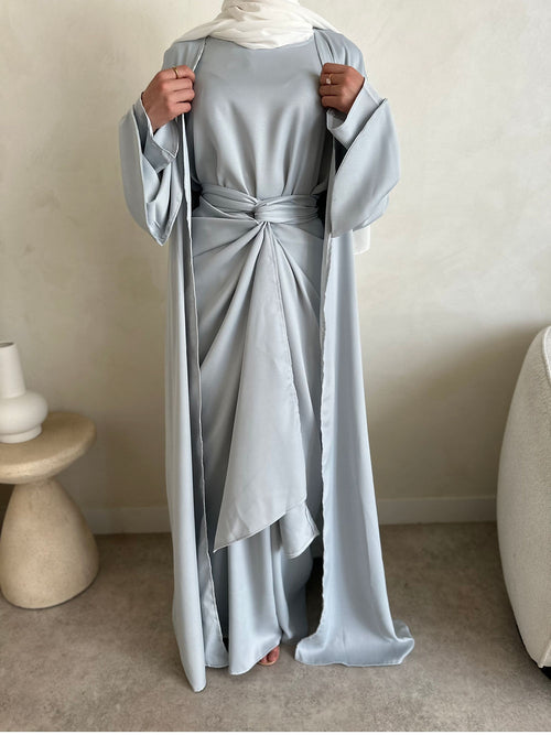 ZAHRA open abayah: Dove blue
