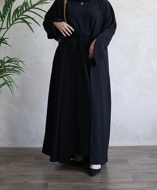 ZAHRA open abayah: black