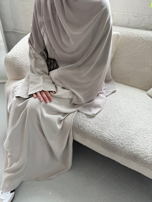 Mink relaxed abayah