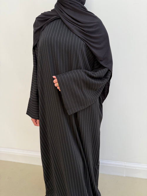 Autumn Black striped abayah (Wide)
