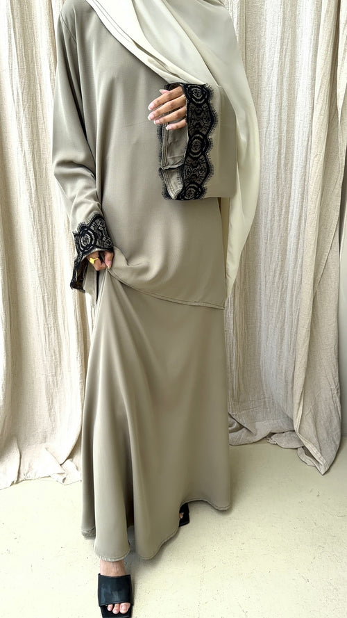 Sage Contrast Lace skirt set
