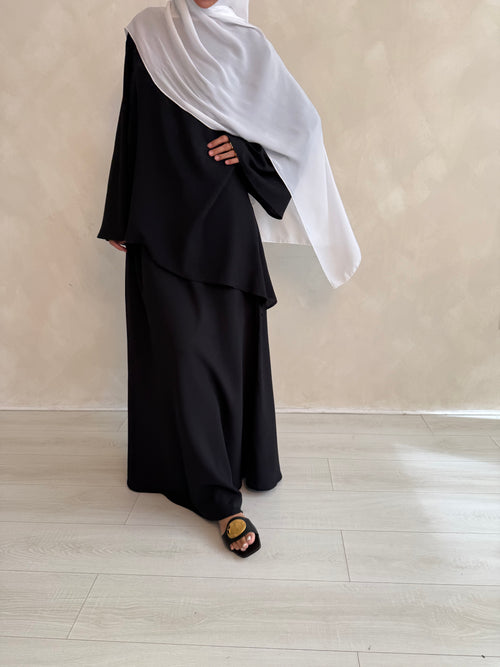 Asymmetrical textured skirt set: Black