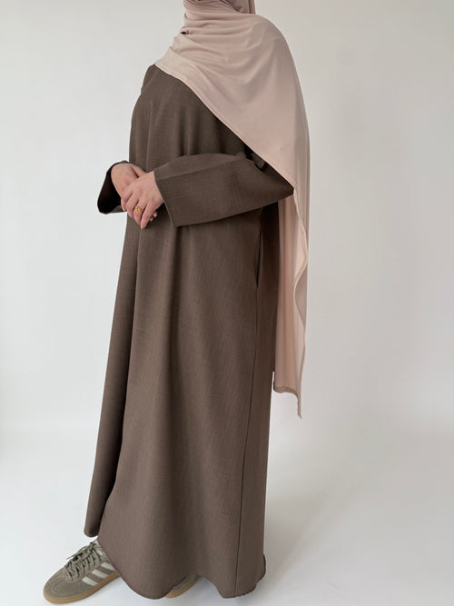 Almond narrow sleeve abayah