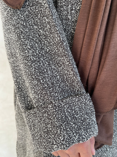 Maya Winter Brown abayah