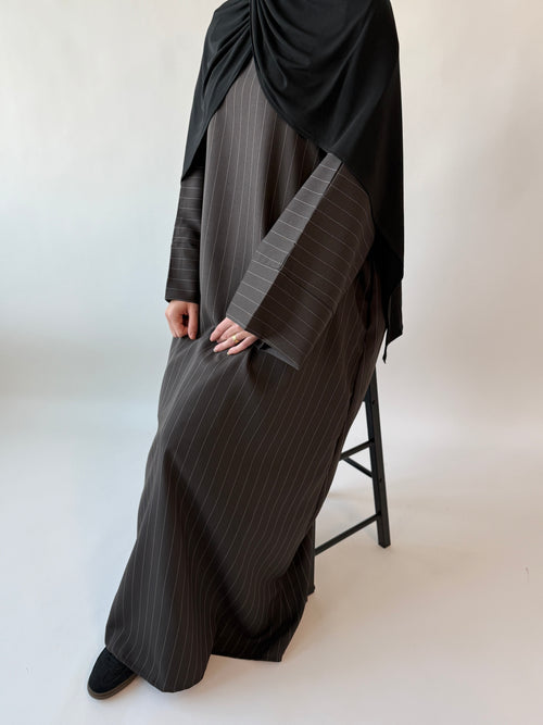 Oak Brown Stripe abayah