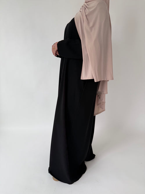 Black narrow sleeve abayah