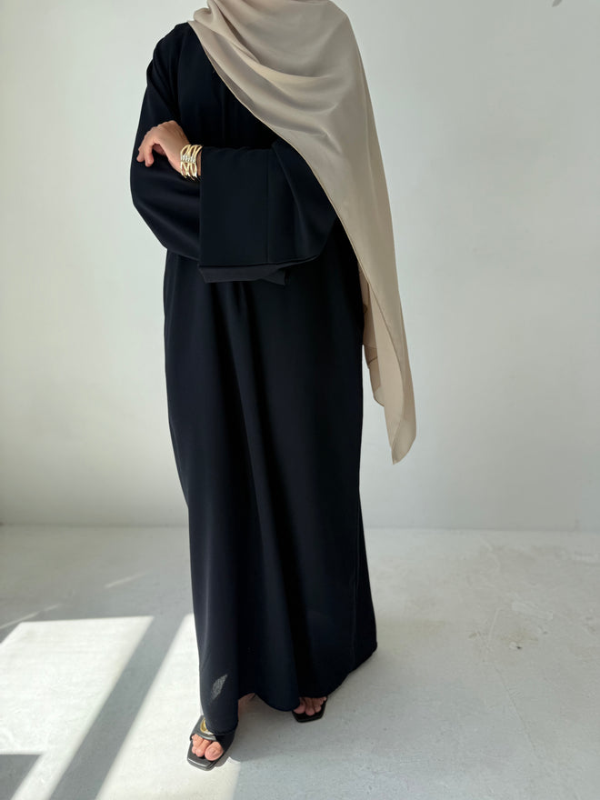 Spring basics: Midnight Abayah